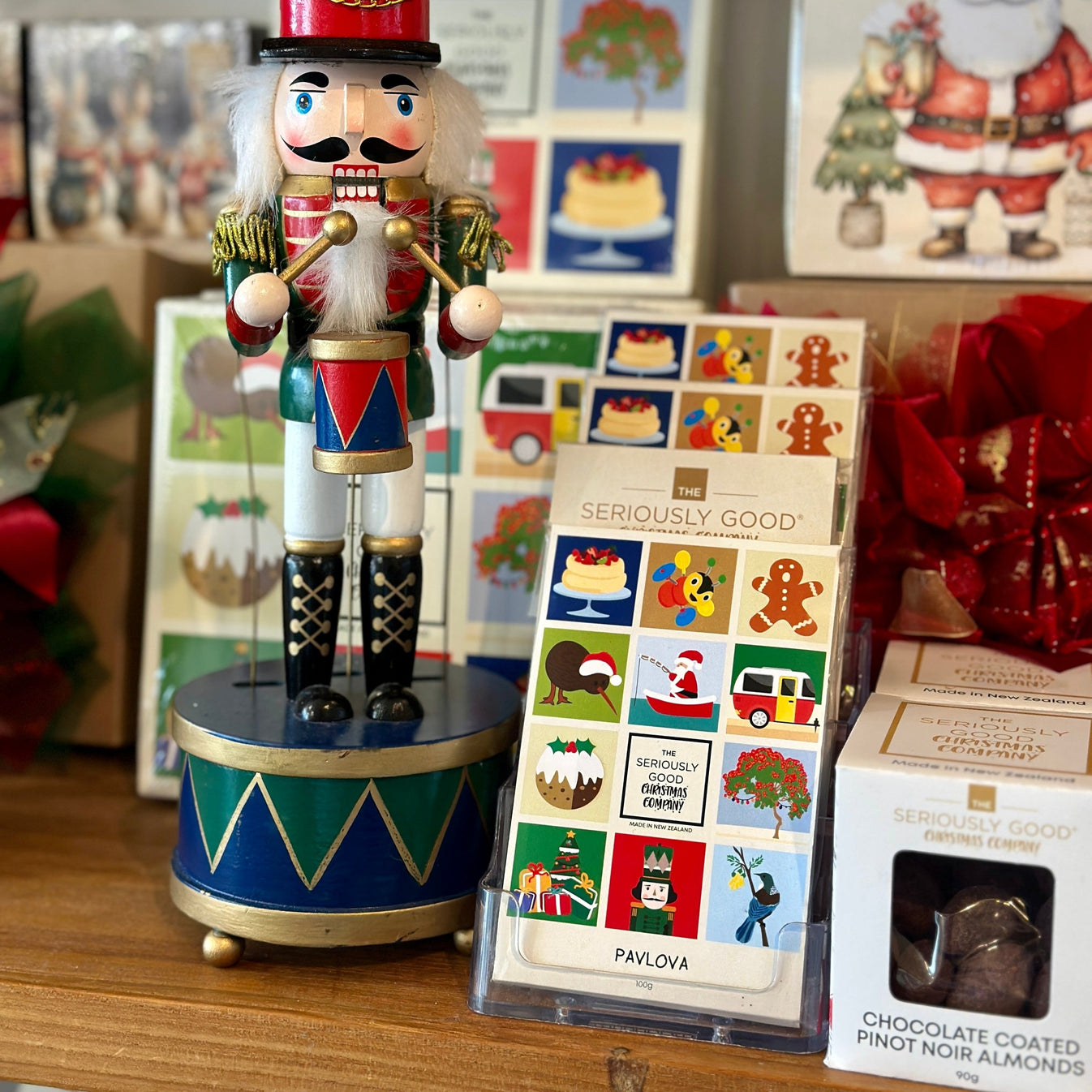 Kiwiana Christmas at the Beach Box of 9 Assorted NZ Chocolates The